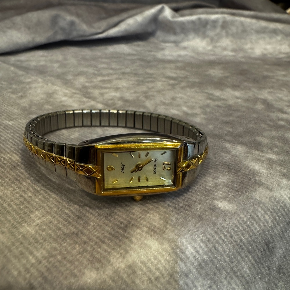 Armitron  Vintage Ladies Silver and Gold Stretch‎ Band Watch